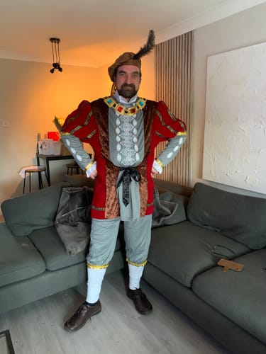 Bequem geschnitten