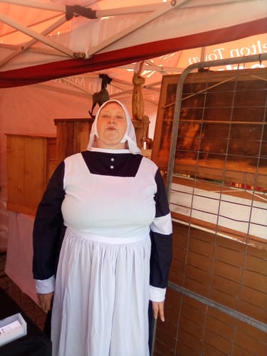 Süßes Kostüm