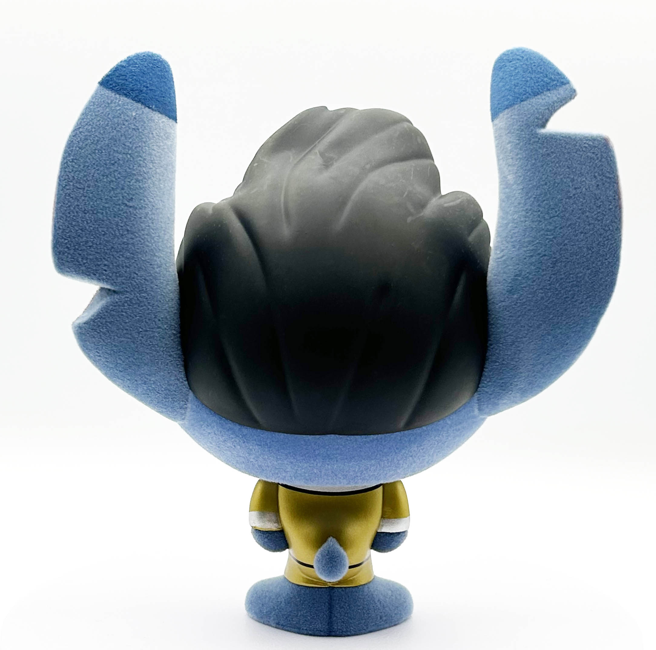 neca-bhunny-stitch-x-elvis-sammelfigur-gold image 3