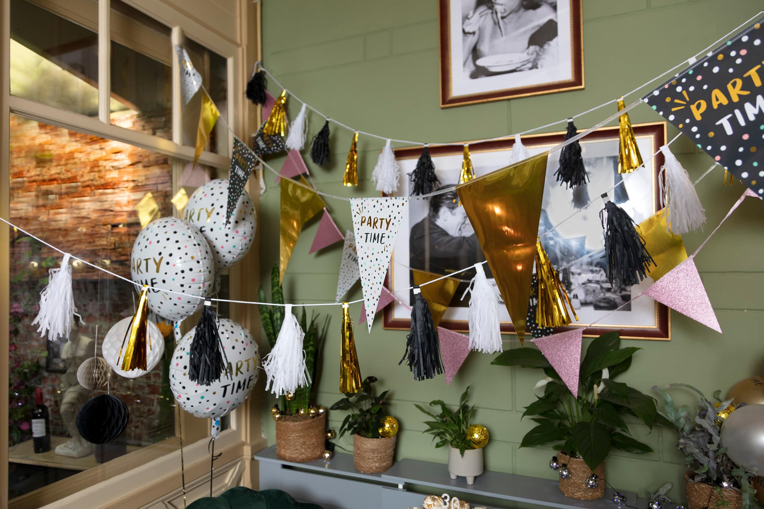 boland-decorations-quasten-girlande-party-time-3-m-gold image 3